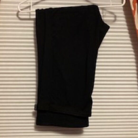 PrAna Capris Quick dry leggings in Black, Size Small, Stretchy, Comfortable! - Picture 2 of 6